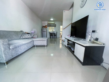 *****ทาวน์เฮ้าส์มือสองนนทบุรี ม.ไลโอ อีลิท รัตนาธิเบศร์-บางใหญ่ เนื้อที่ 18 ตร.ว. ฟังก์ชัน 3 ห้องนอน 2 ห้องน้ำ 1 ที่จอดรถ บ้านพร้อมอยู่ สภาพดี บนทำเลเดินทางสะดวก ใกล้เซ็นทรัลเวสต์เกต และรถไฟฟ้าสายสีม่วง "สถานีคลองบางไผ่" จองด่วน!